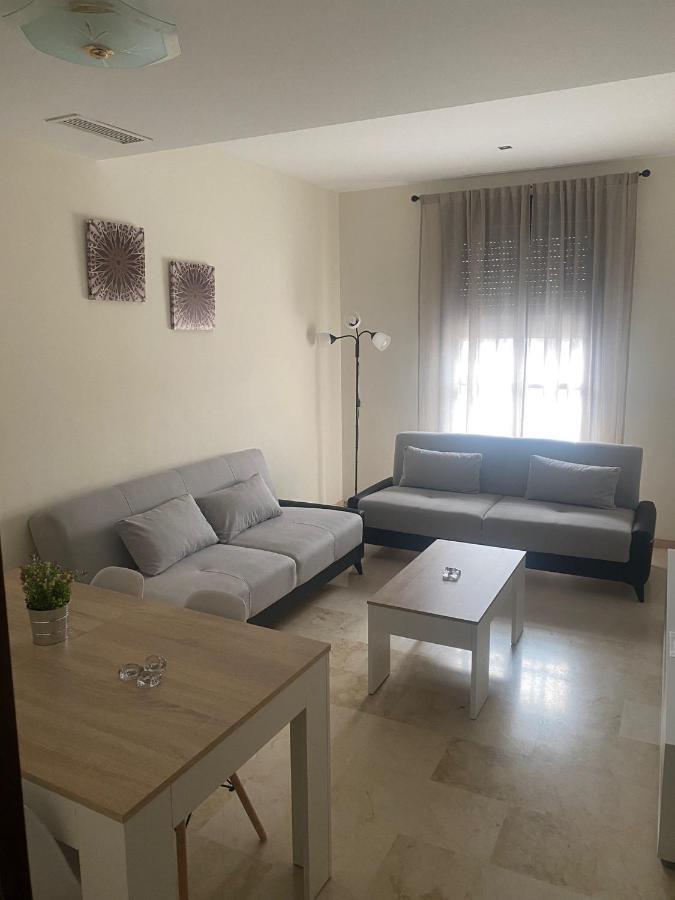 Apartamento Turistico Vega House กอร์โดบา ภายนอก รูปภาพ