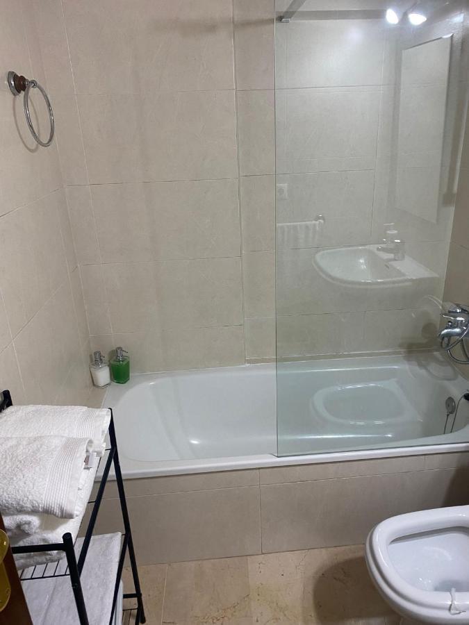 Apartamento Turistico Vega House กอร์โดบา ภายนอก รูปภาพ